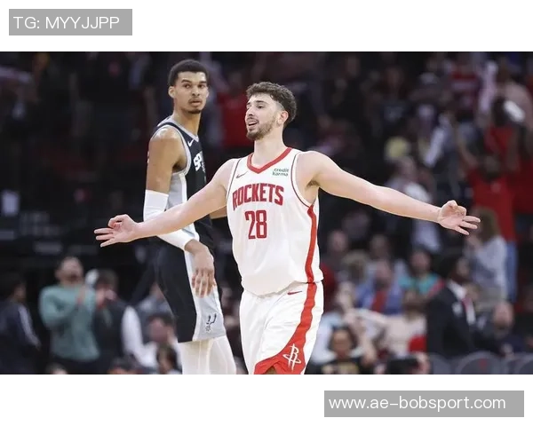 周五竞彩篮球焦点战:开拓者与火箭展开后场双枪对决与长人阵的较量